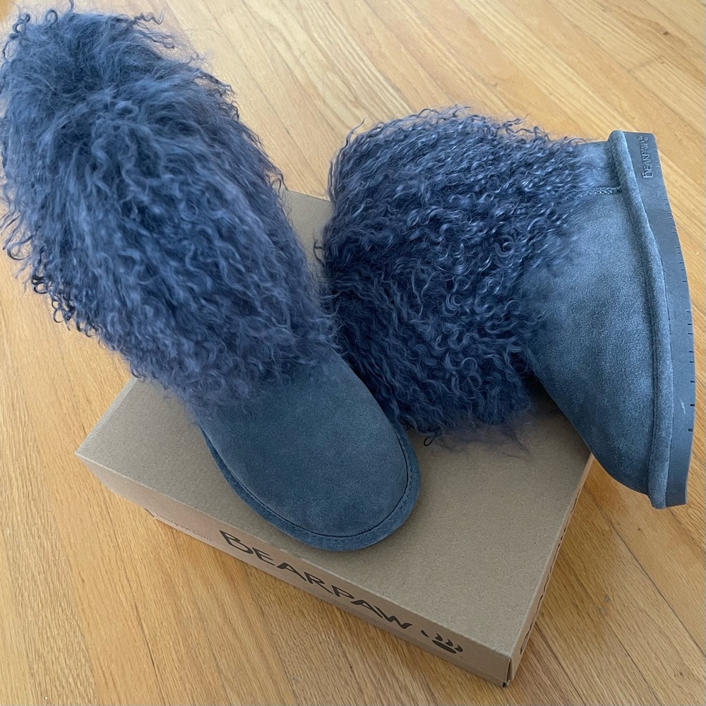 NEW in Box Mongolian Fur Charcoal Grey Sheepskin Suede Boots - Picture 4 of 6